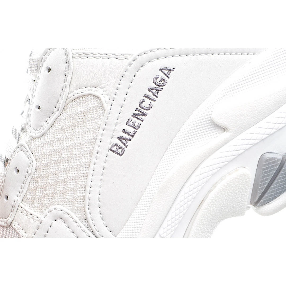 Balenciaga Triple S dad shoes running shoes