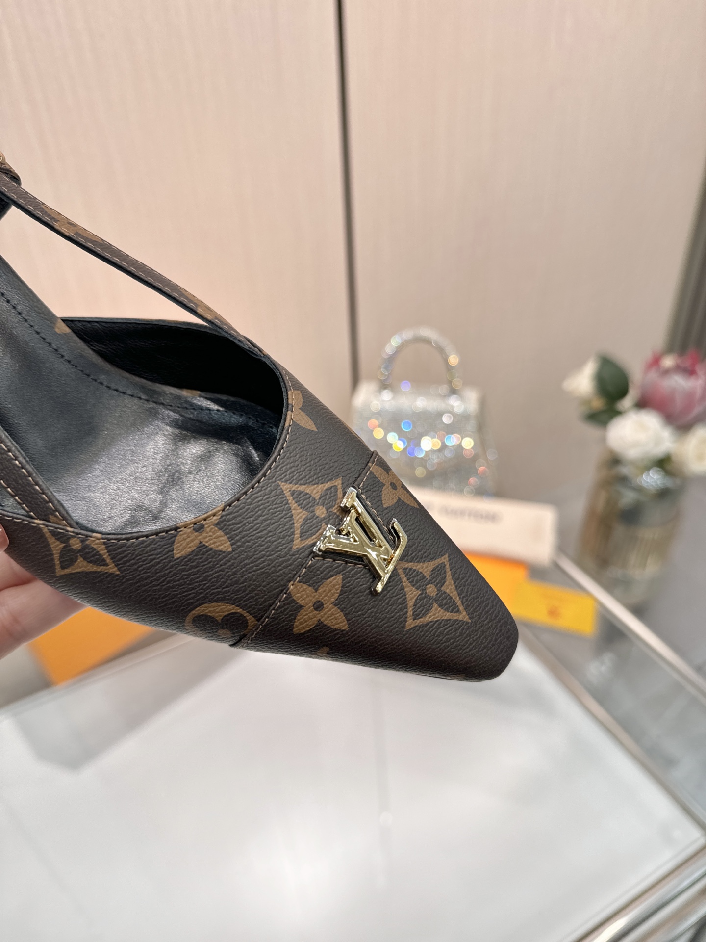 LV 2026 Early Spring Open-Back Shoes