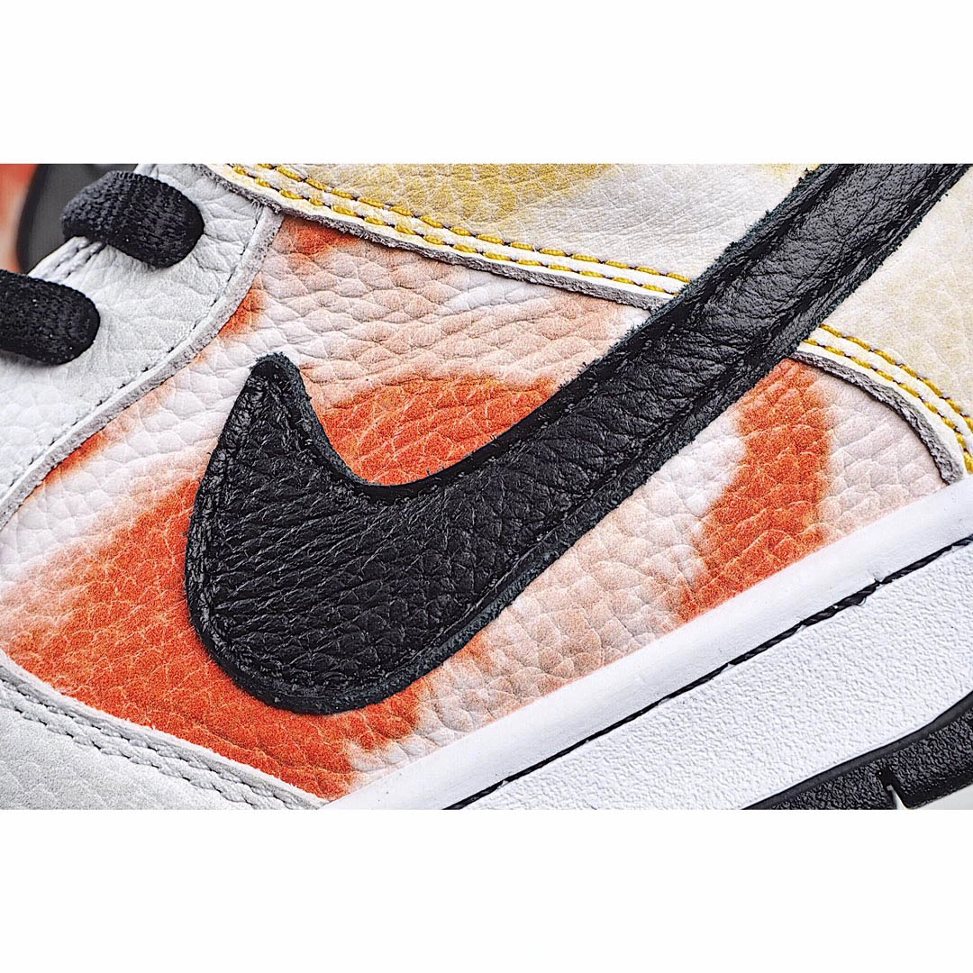 Nike SB Dunk Low &ldquo;Raygun