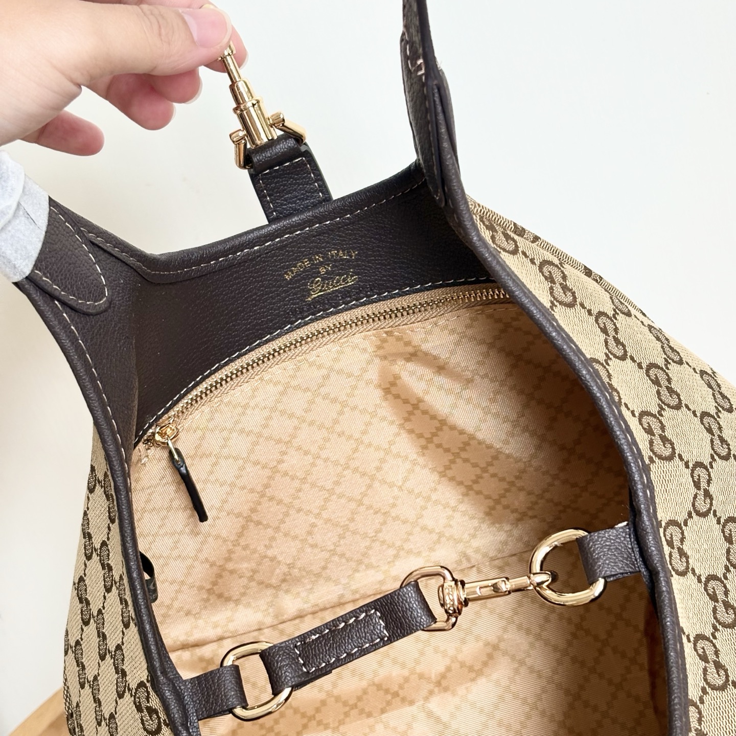 Gucci Mercato Tote Bag