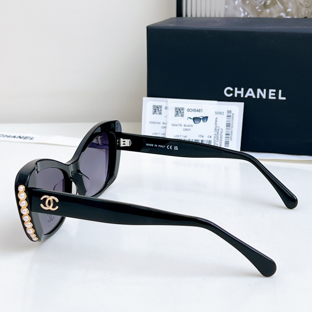 Chanel Sunglass