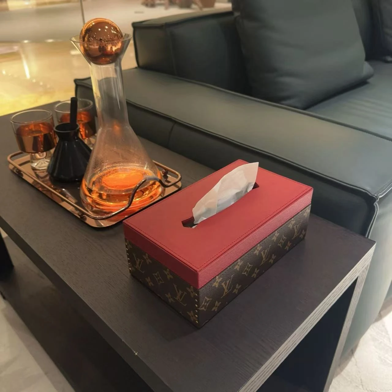 LV Tissue Box