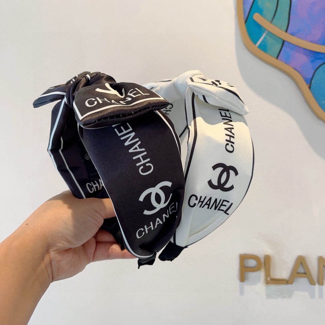 Chanel hairband