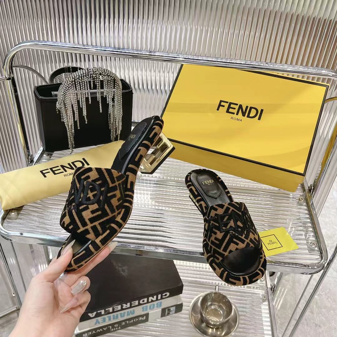 Fendi Slippers
