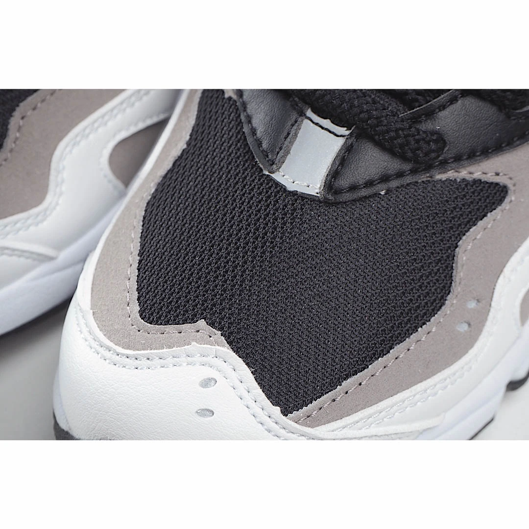New Balance Casual Sneakers