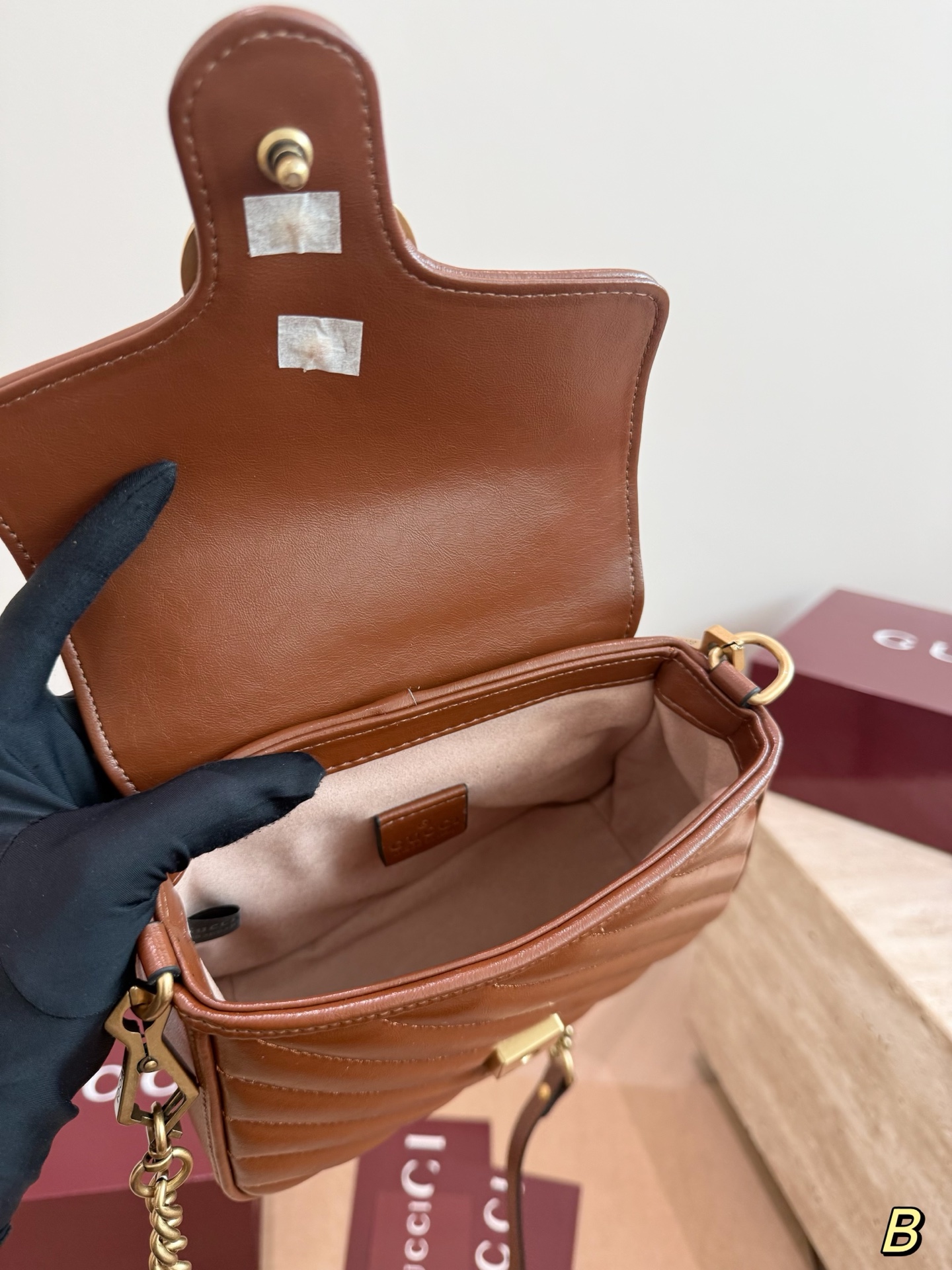 GG Marmont Messenger Bag