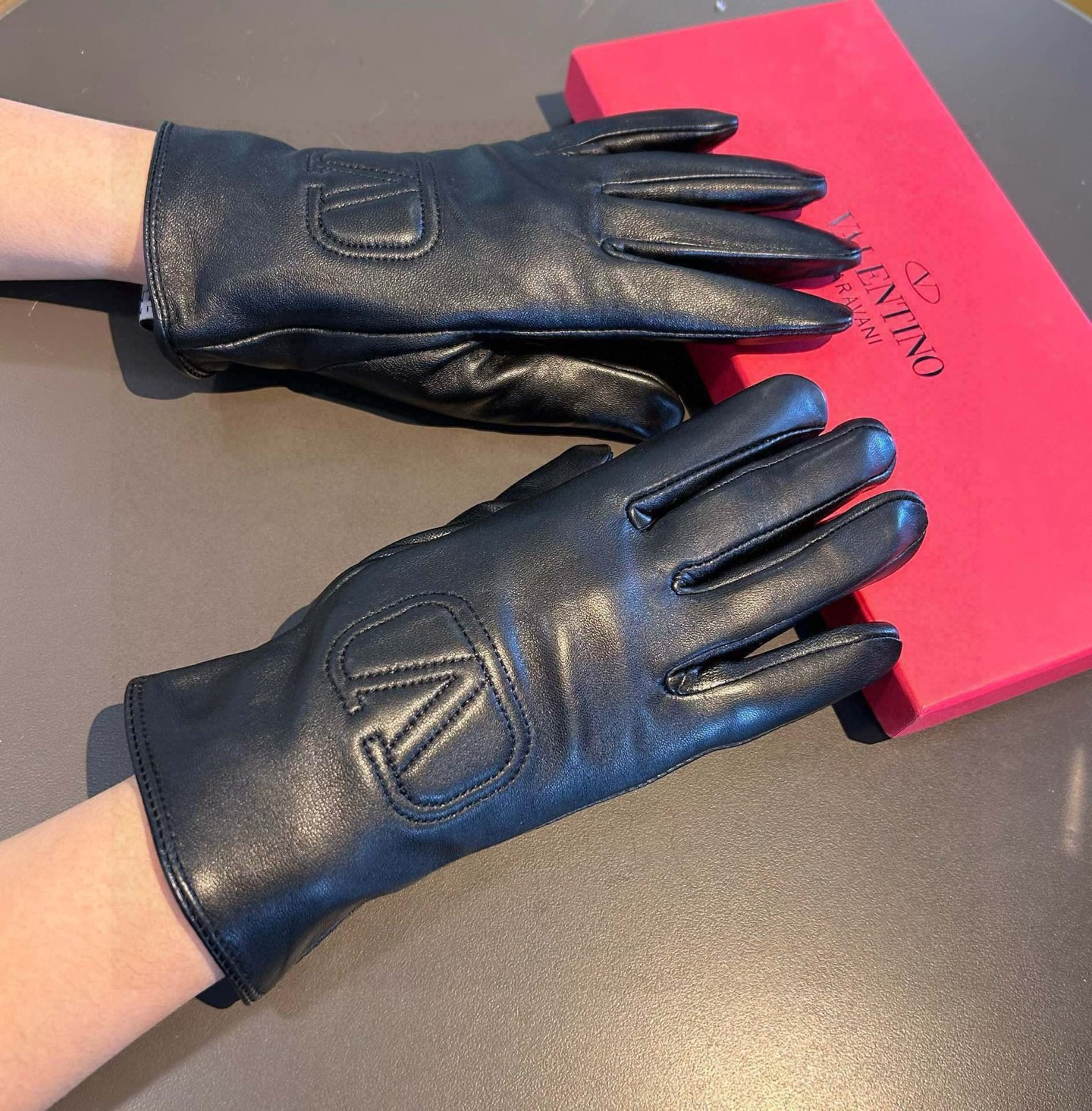 Valentino Gloves