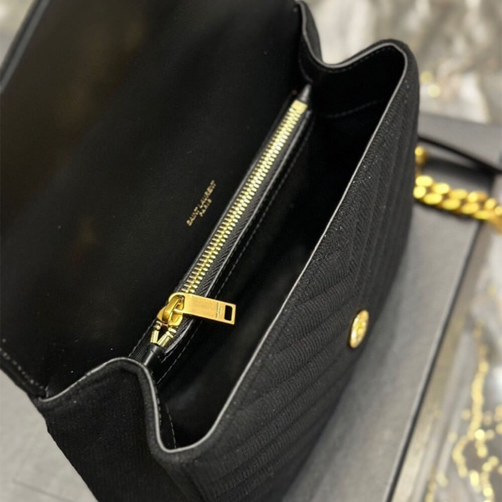 COLLEGE MEDIUM CHAIN BAG IN QUILTED SUEDE