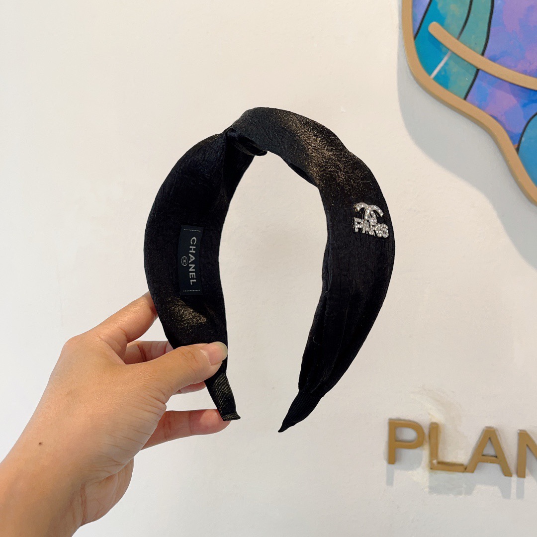 Chanel hairband