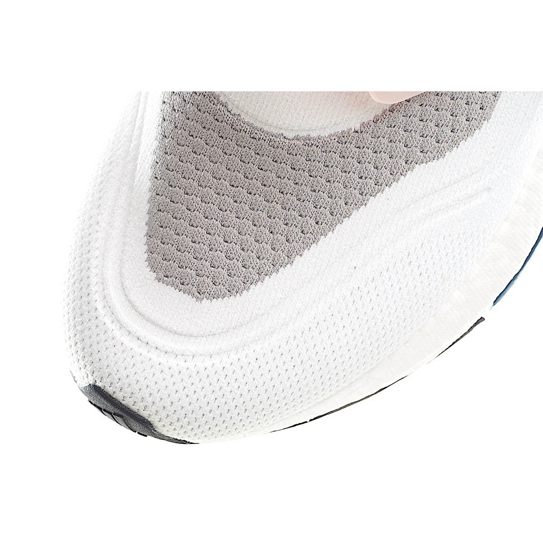 Adidas UB7.0