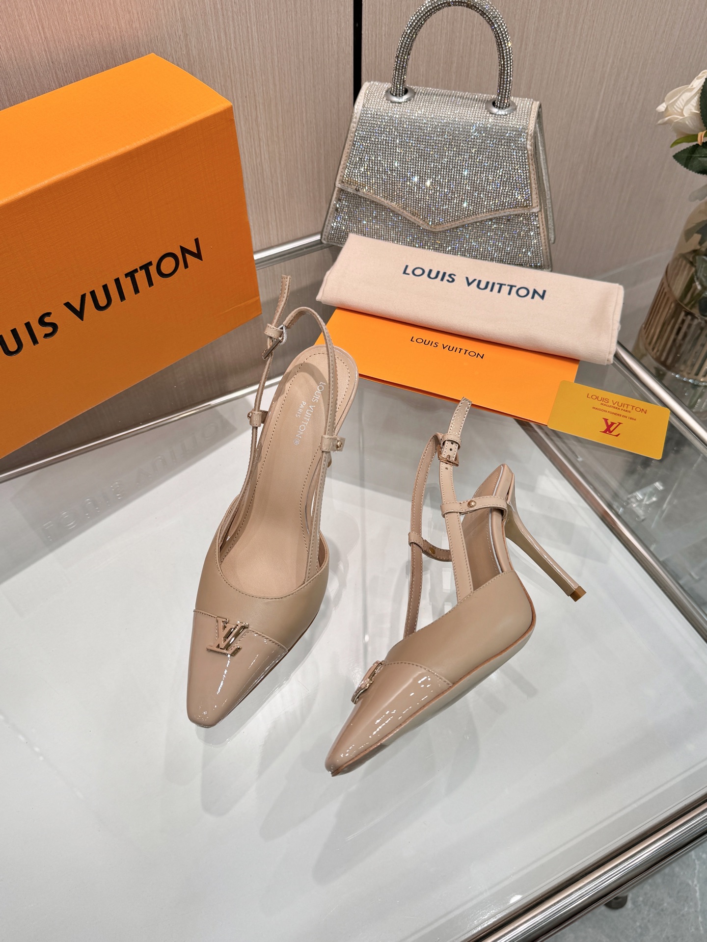 LV 2026 Early Spring Open-Back Shoes