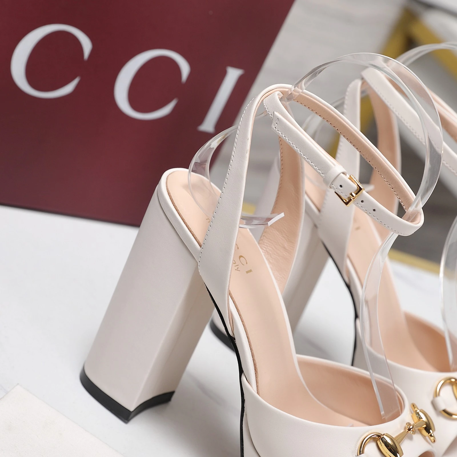 Gucci 2026 SS Round headed water table high-heeled sandals