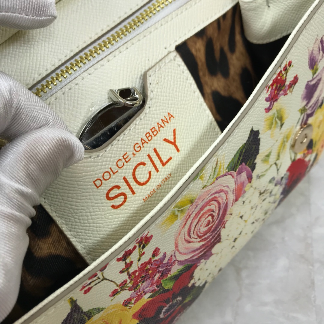 Dolce & Gabbana Sicily Handle Bag