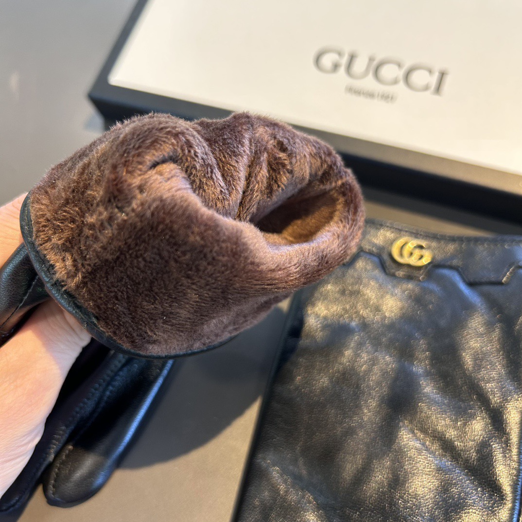 Gucci Gloves