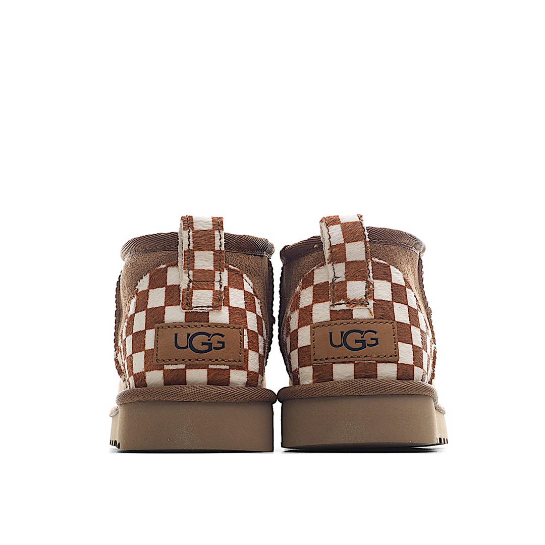 UGG Classic Mini series snow boots