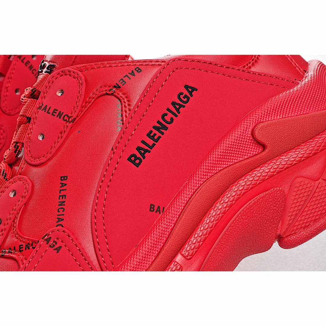 Balenciaga Triple S dad shoes running shoes