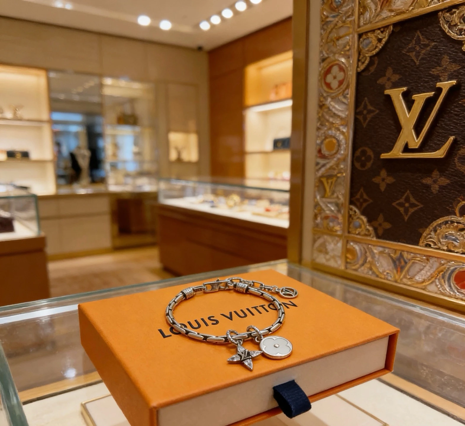 LV Bracelet for men