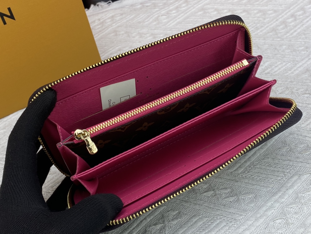 LV Vivienne Holidays