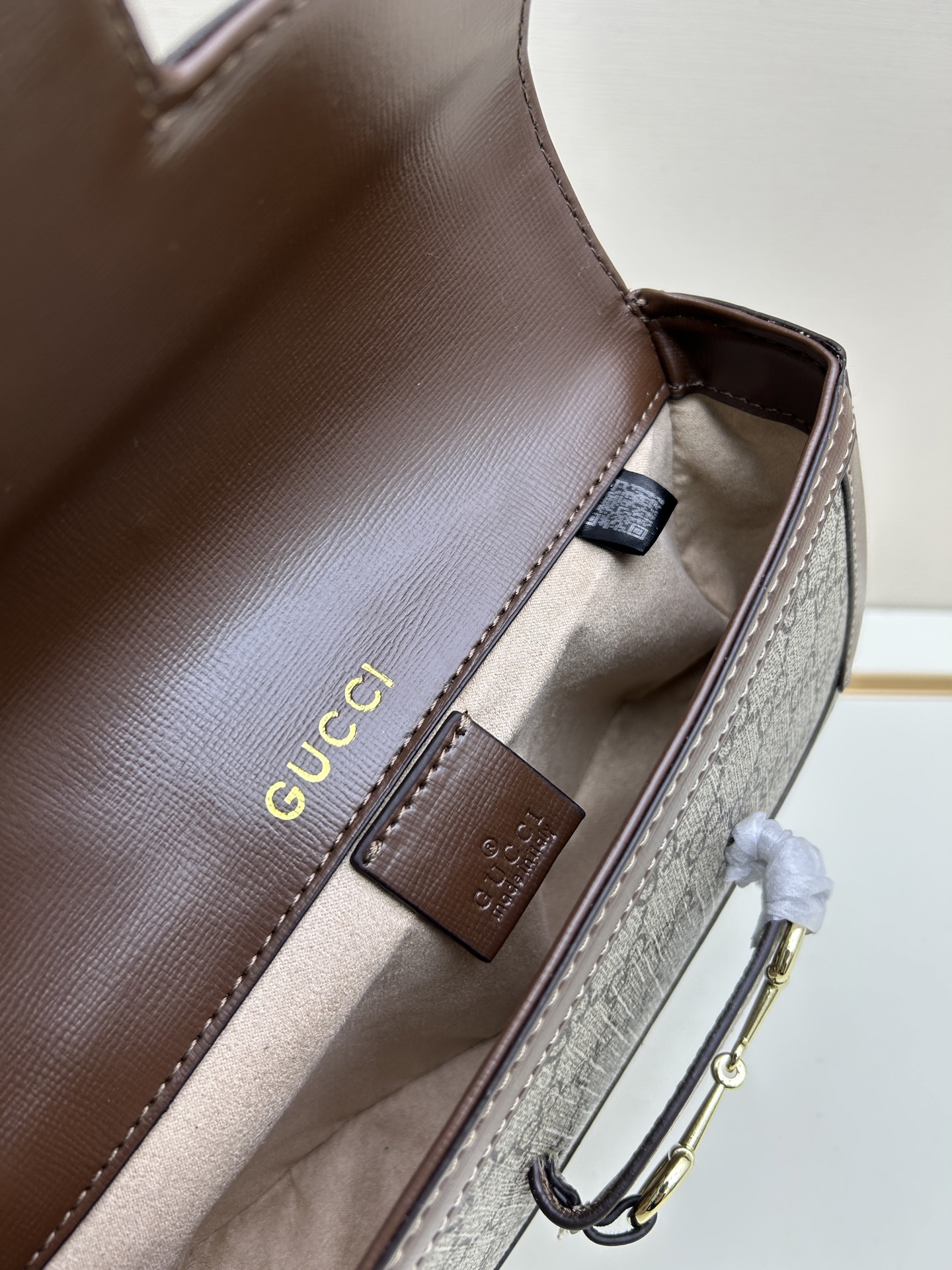 Gucci Horseneck Buckle Bag