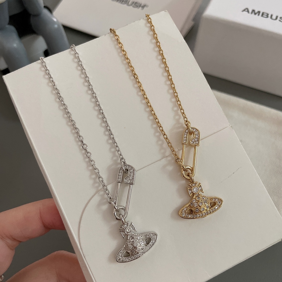 VivienneWestwood necklace