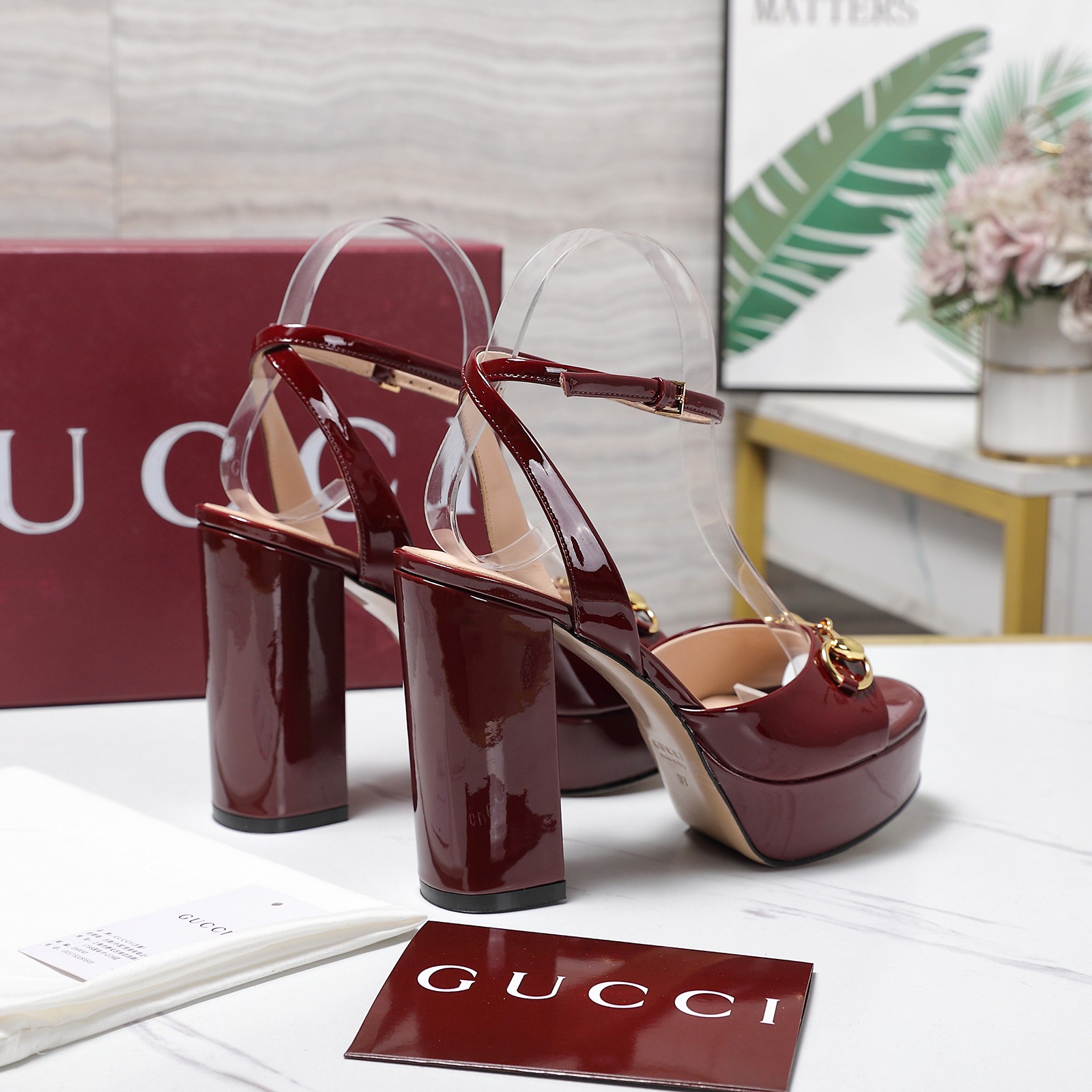 Gucci Round-toe platform high-heeled sandals