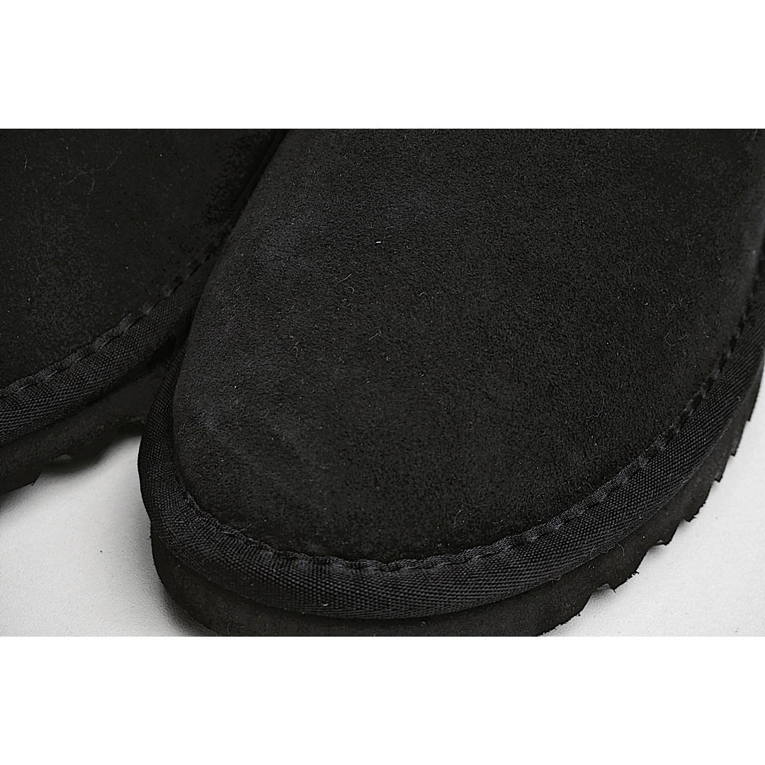 UGG Classic Mini series snow boots