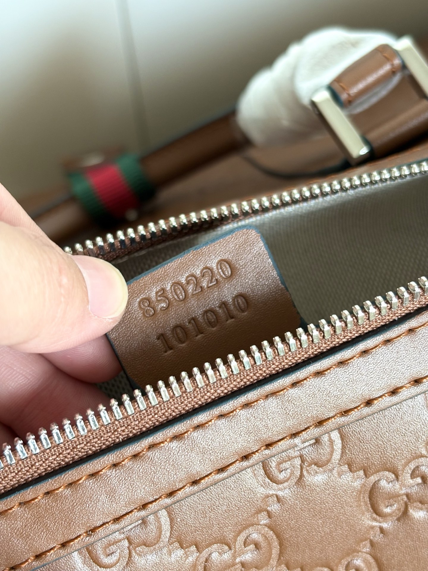 Gucci Embossing Luggage Bag