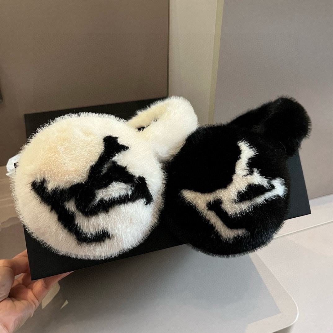 Louis Vuitton Earmuffs