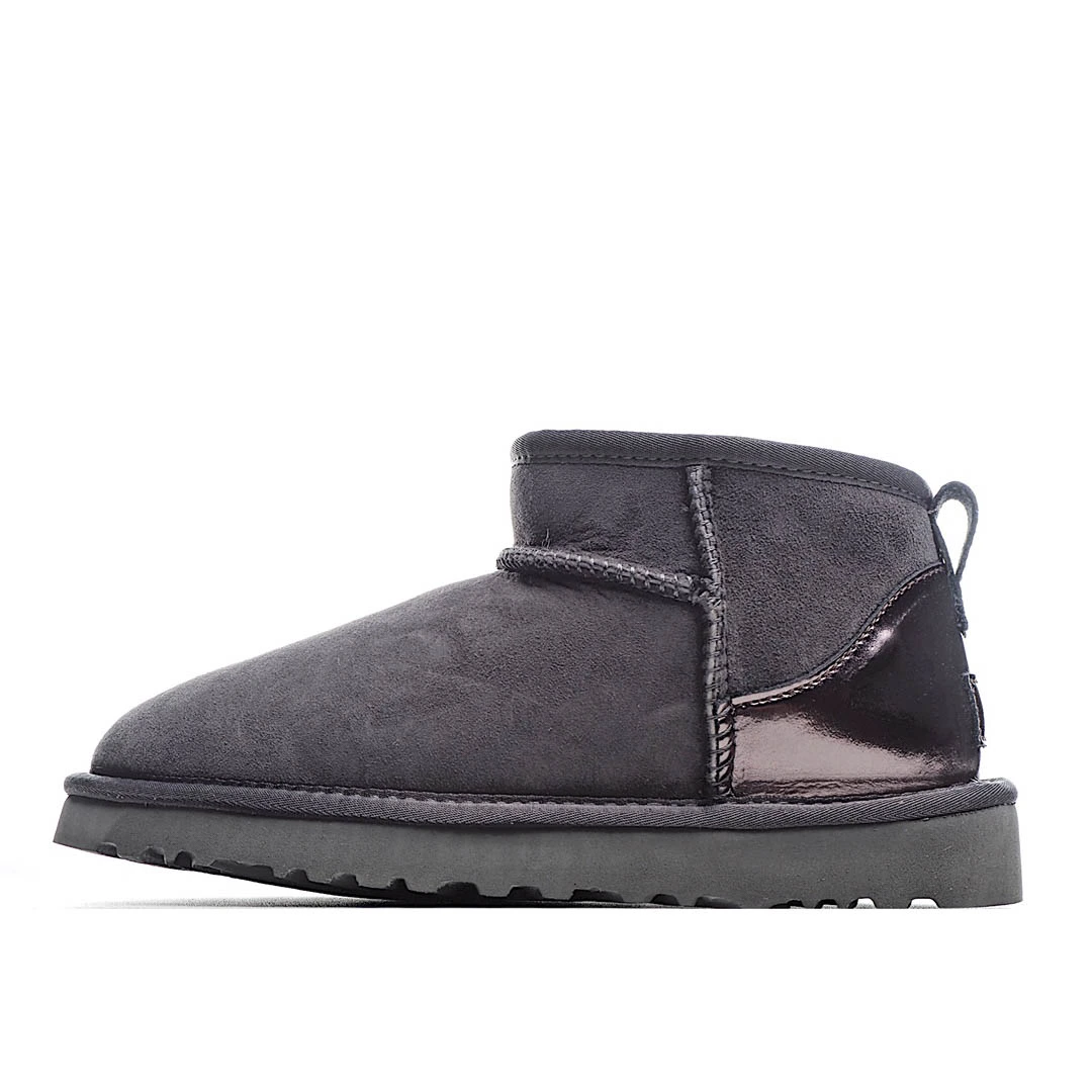 UGG Classic Mini series snow boots