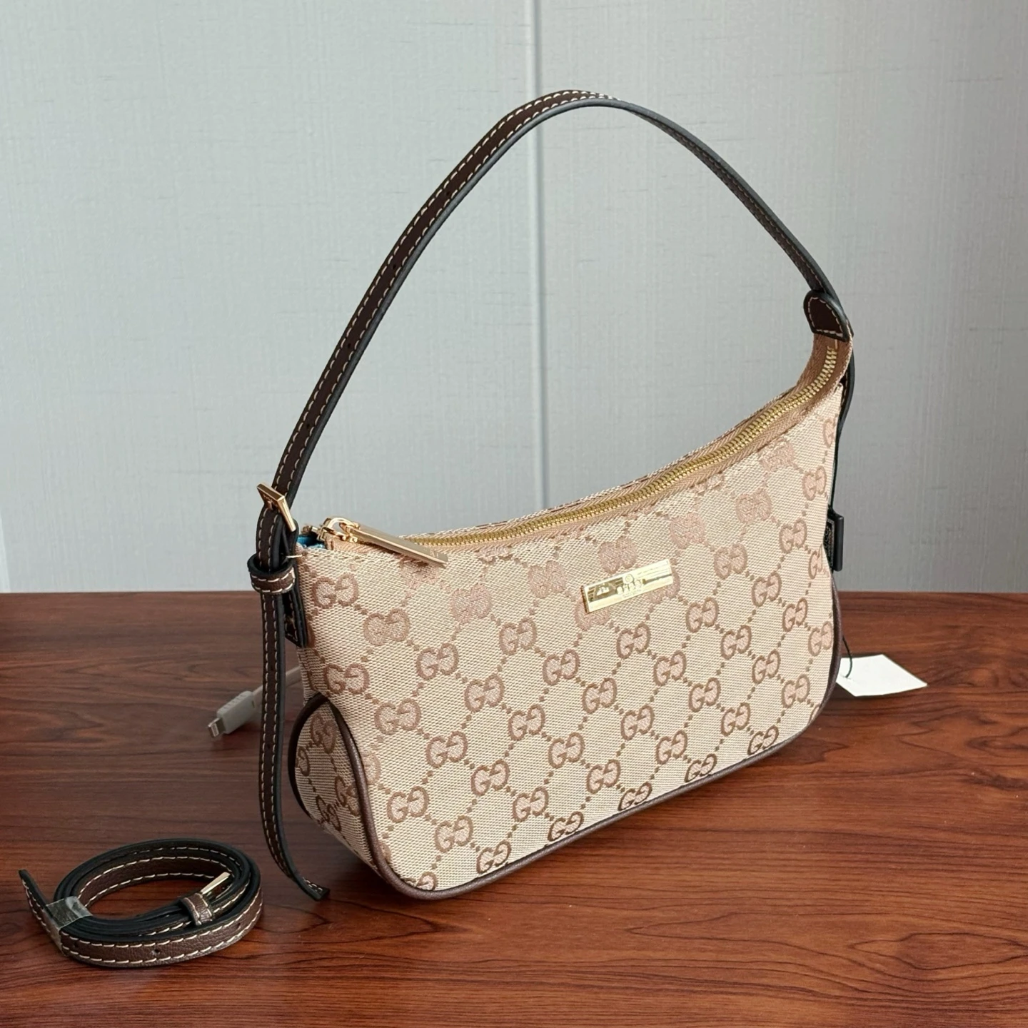 Lady Lunetta Shoulder Bag