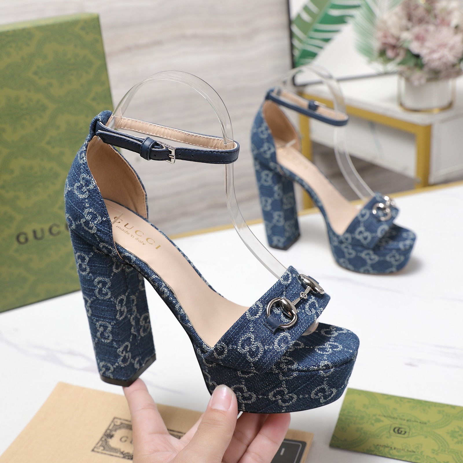 Gucci Square-toed platform high-heeled sandals
