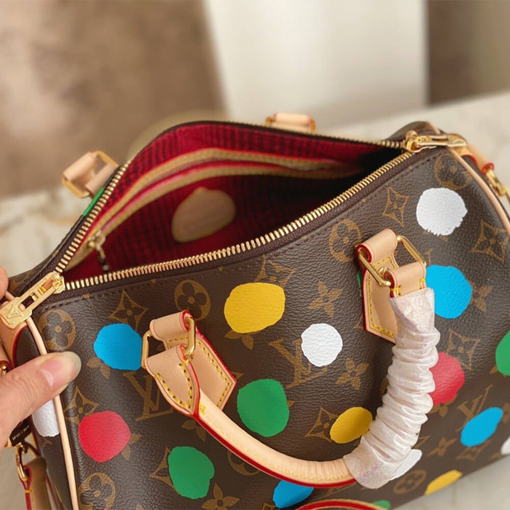 LV X YK SPEEDY BANDOULI&egrave;RE 25