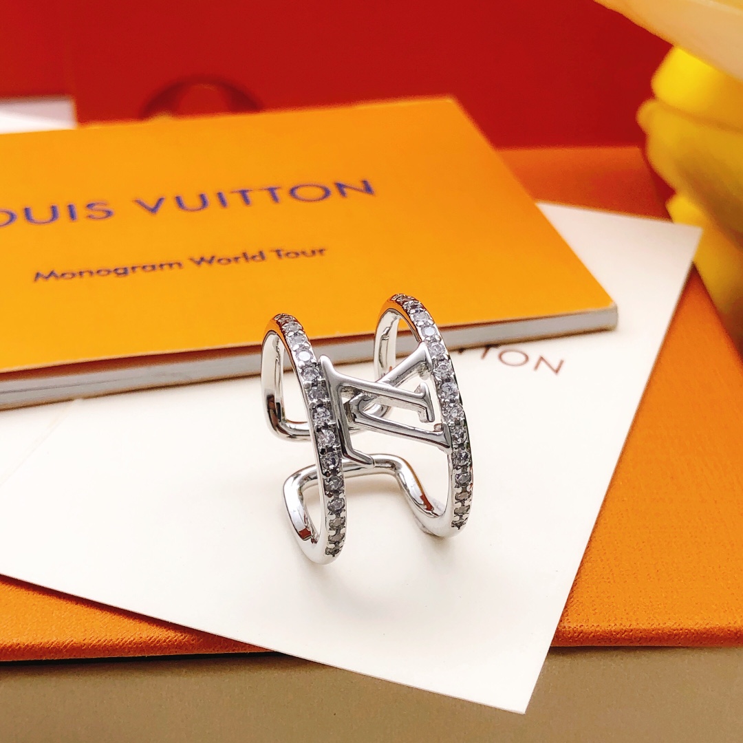 LV Ring