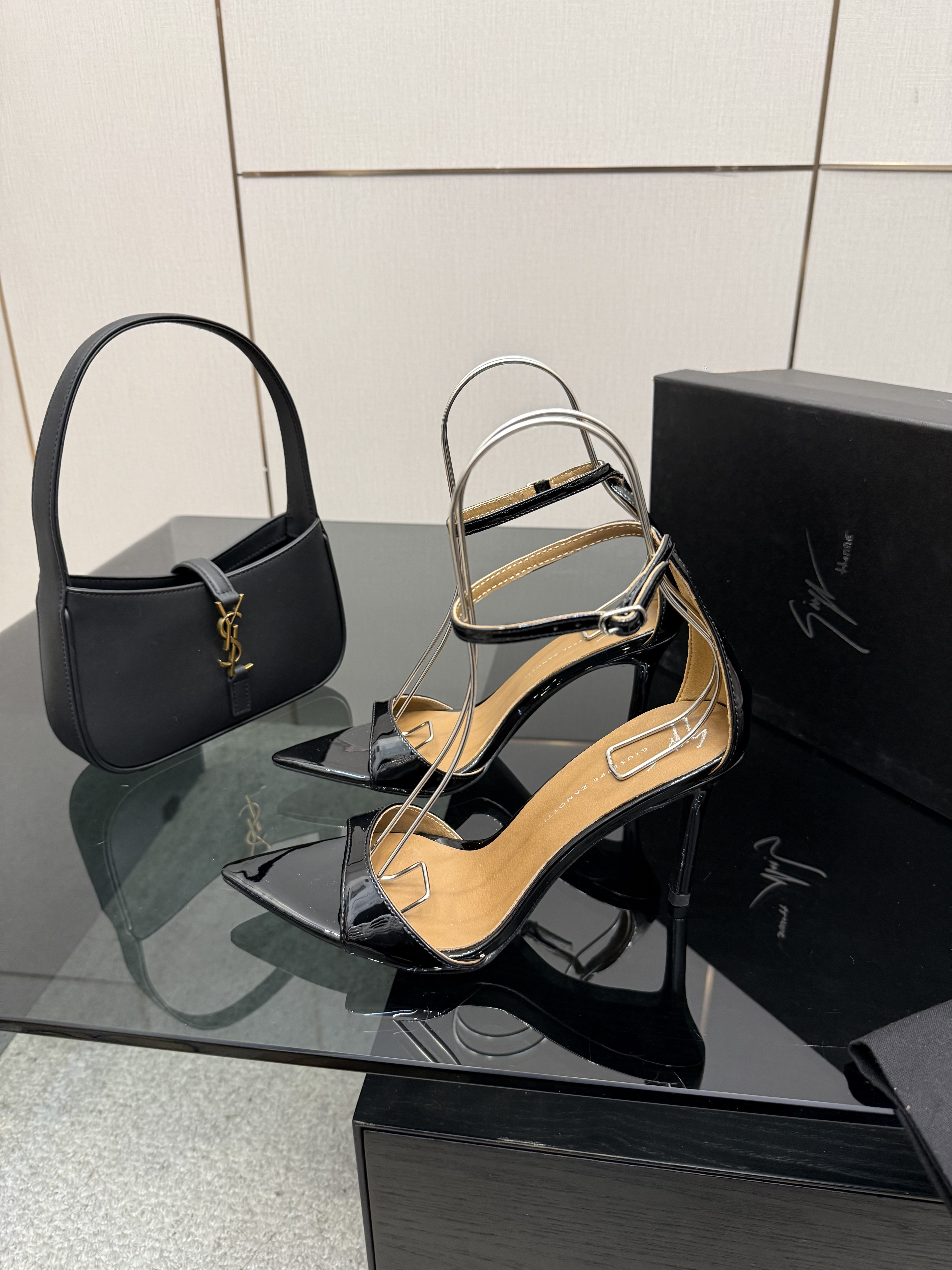 Giuseppe Zanotti Pointed-toe High Heels Sandals
