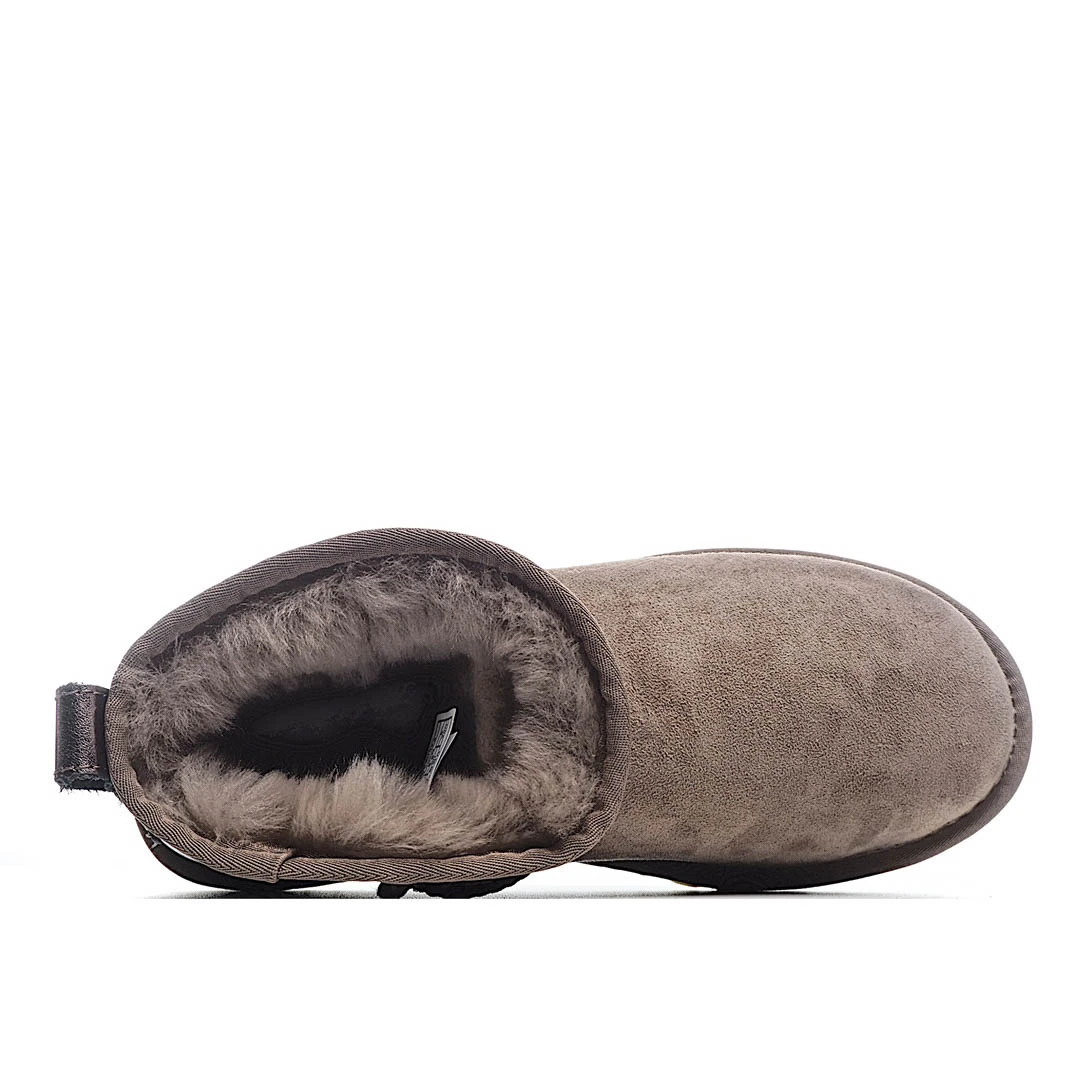 UGG Classic Mini series snow boots