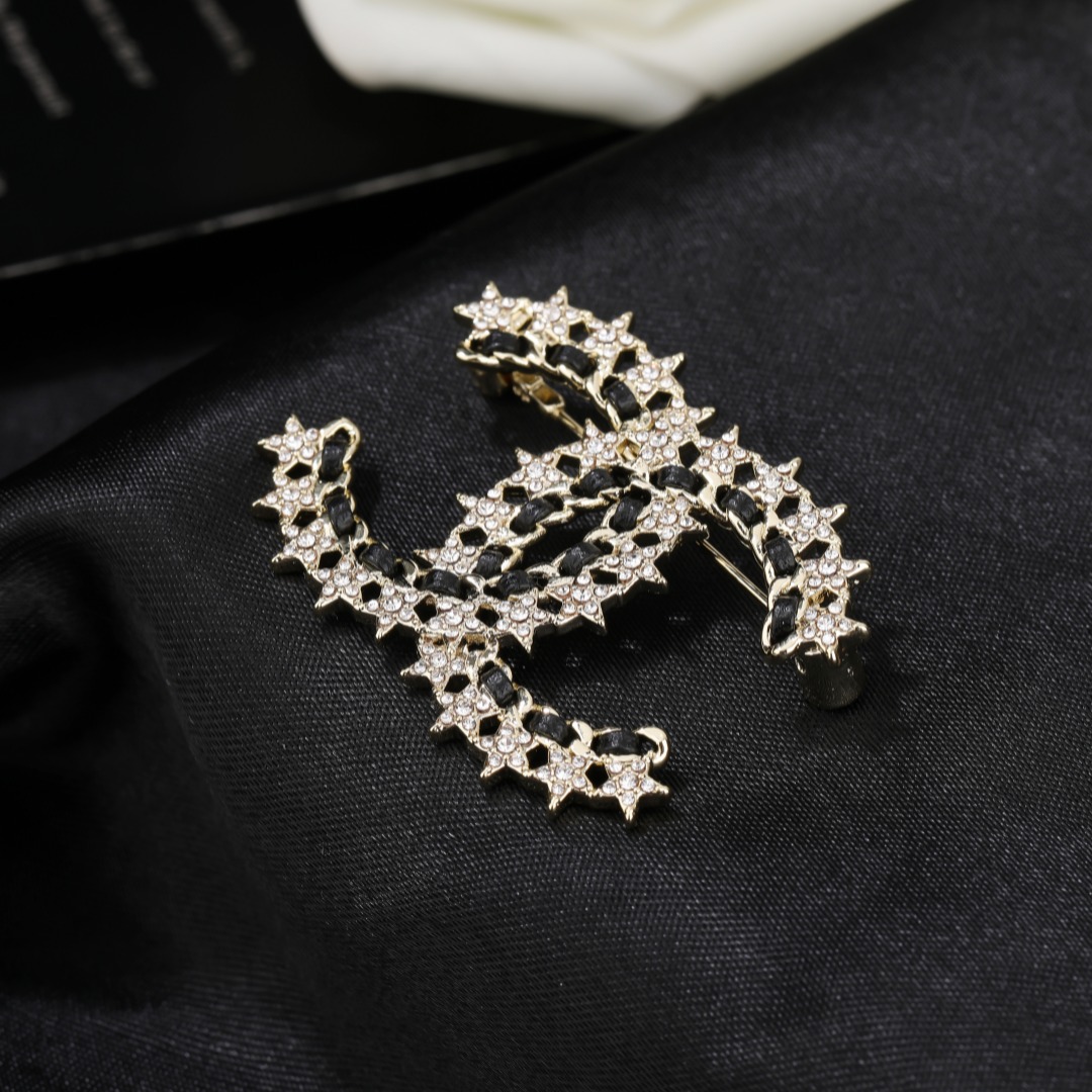 CHANEL Brooch