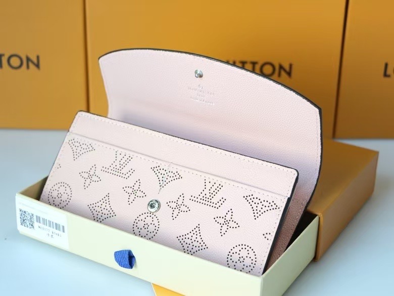 LV Iris