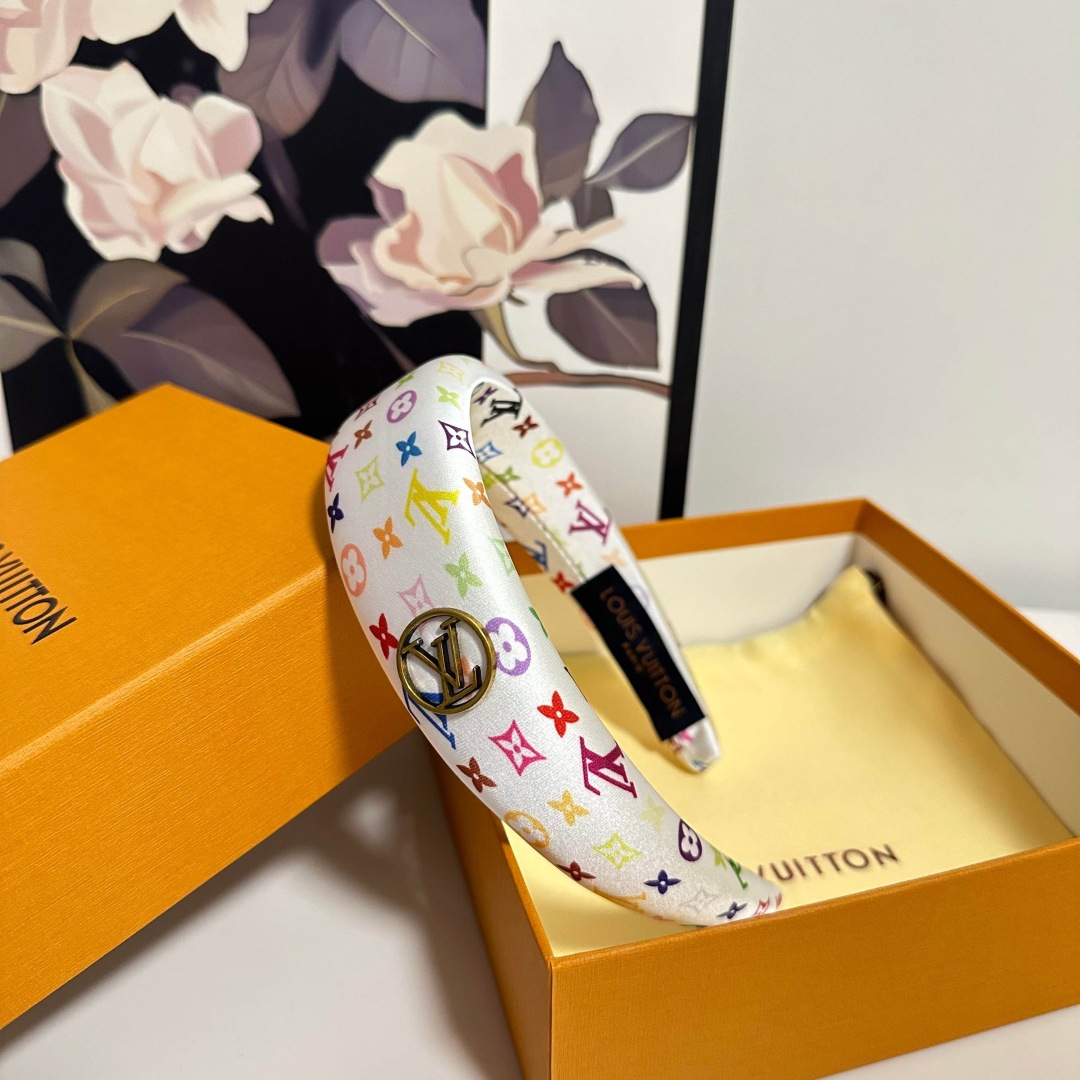 Louis Vuitton hair band