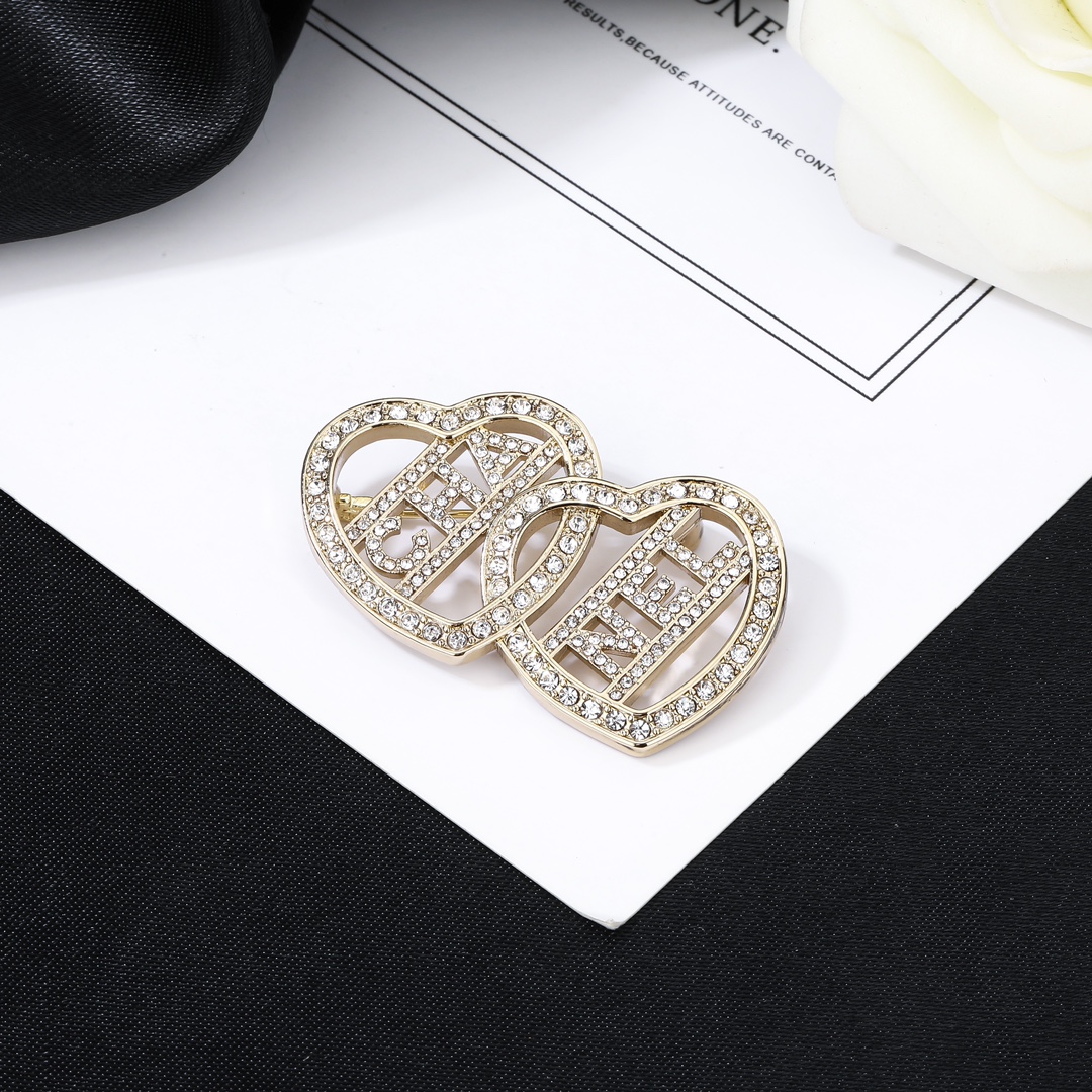 CHANEL Brooch