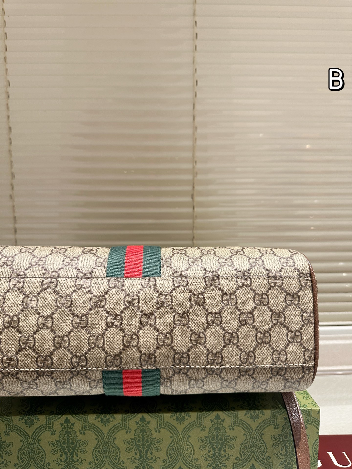 Gucci Ophidia GG Medium Tote Bag