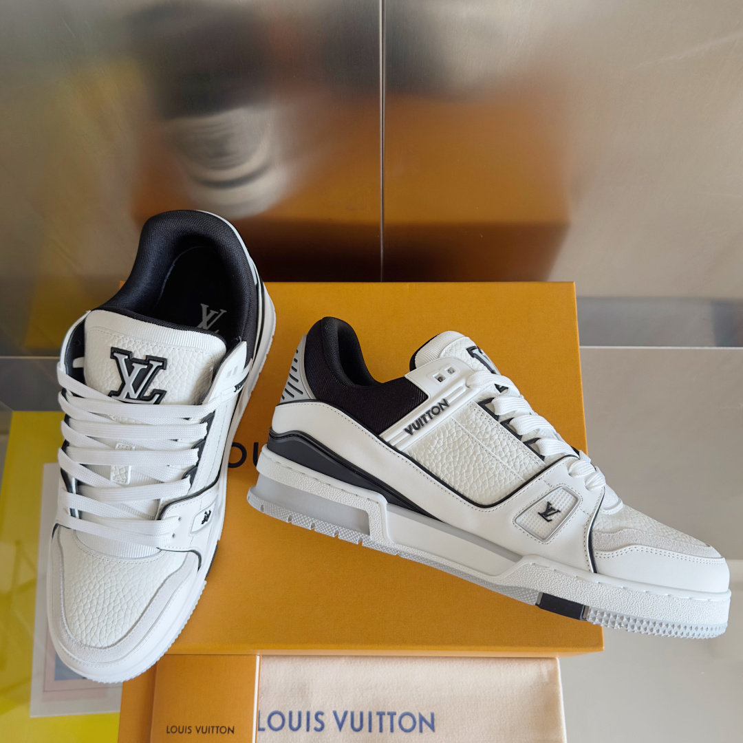 Louis Vuitton Trainer shoe