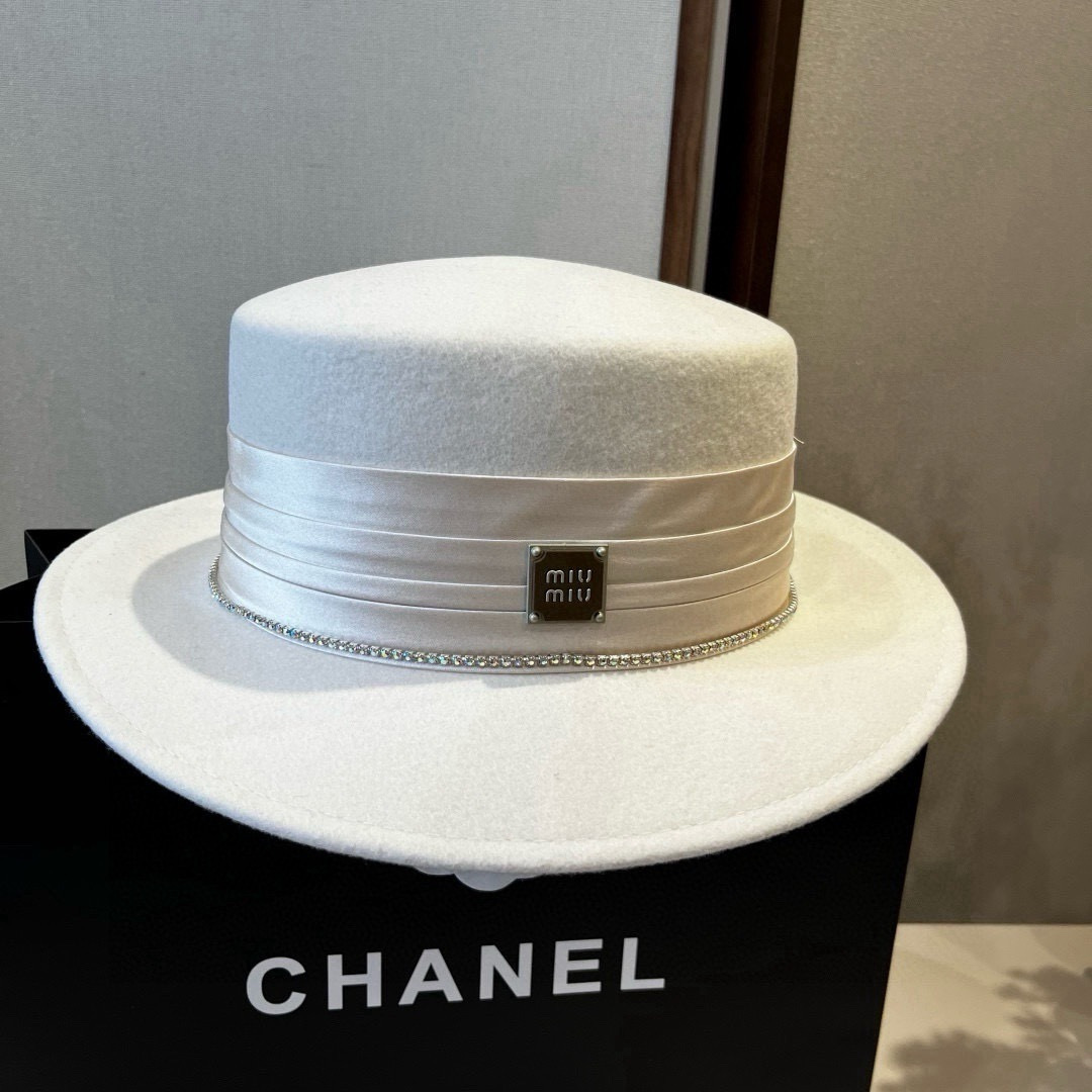 Miumiu Bucket Hat