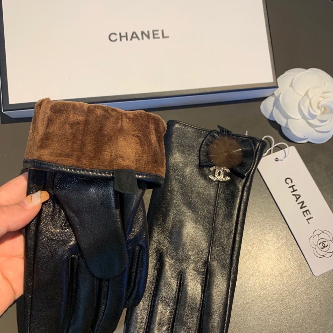 Chanel Gloves
