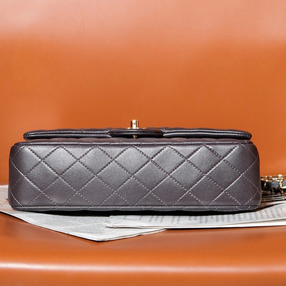 CHANEL CLASSIC 11.12 HANDBAG(high-end grade)