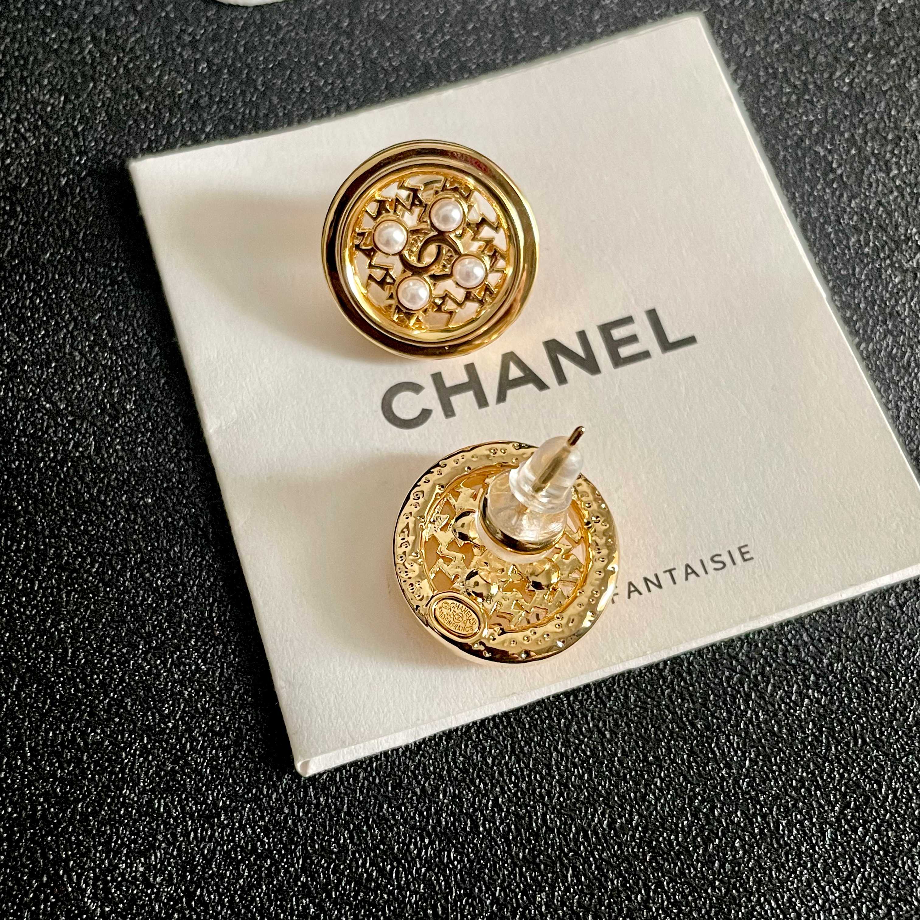 Chanel Earring 16