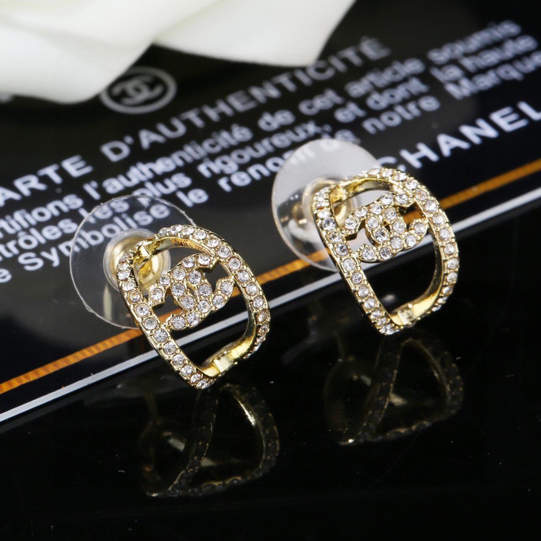 Chanel Earring