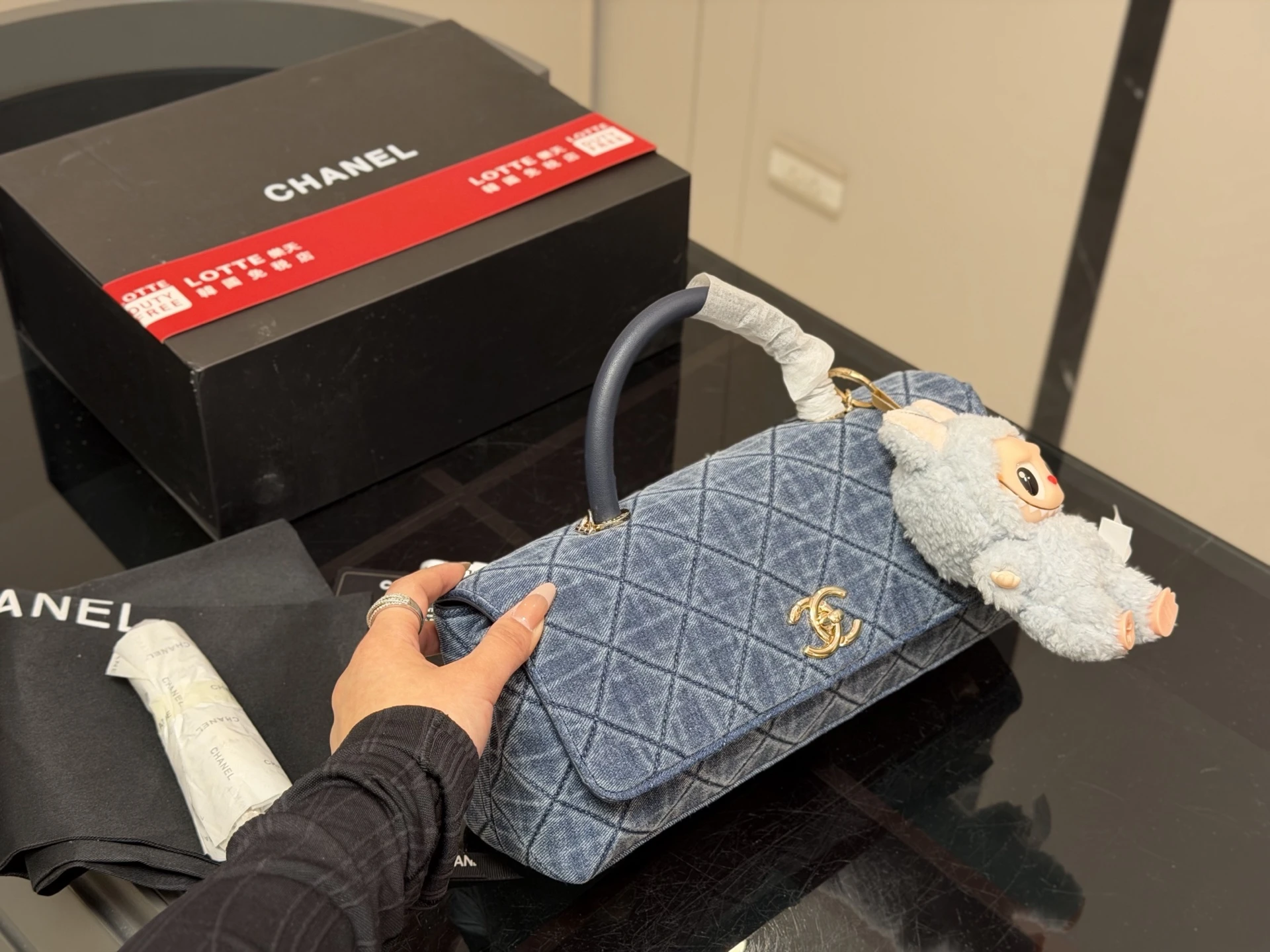 Chanel 26P 𝐂𝐨𝐜𝐨 𝐡𝐚𝐧𝐝𝐥𝐞