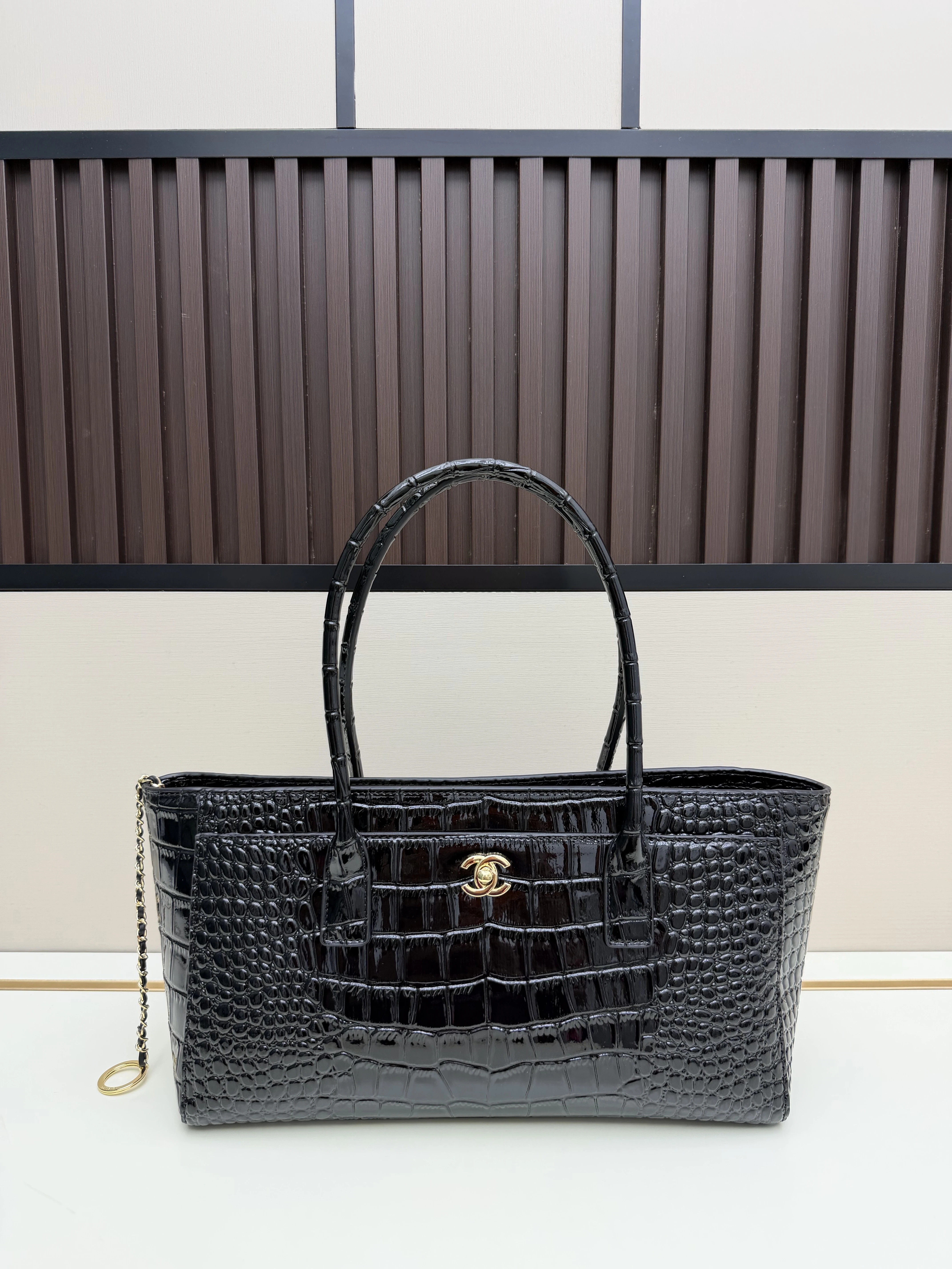 Chanel 2026 SS Crocodile Cowhide Tote Bag