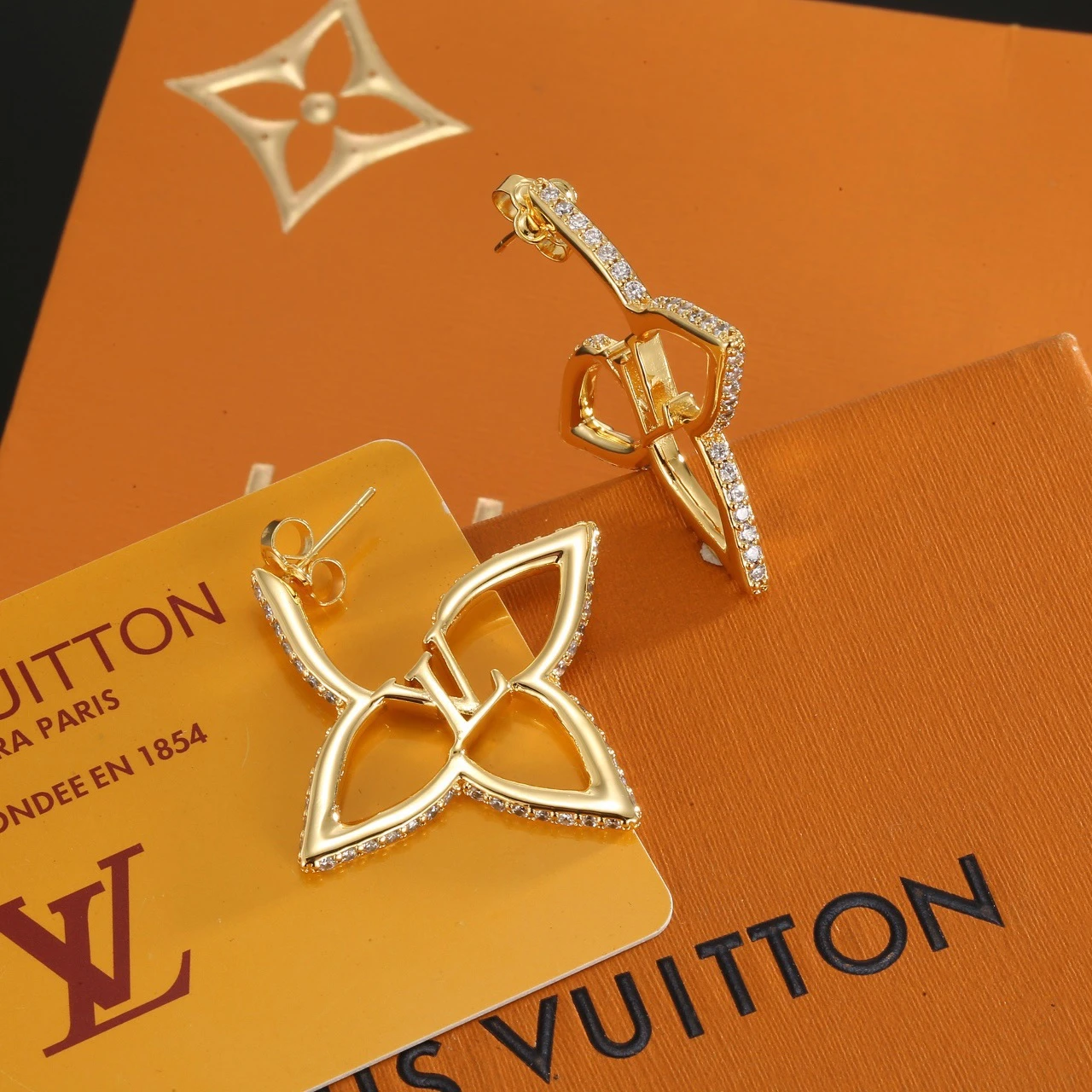 LV Earring