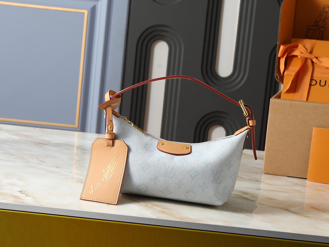 Pochette Hills
